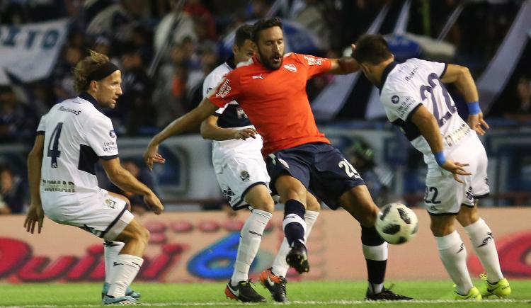 Imagen de Gimnasia se impuso al Rojo en los penales