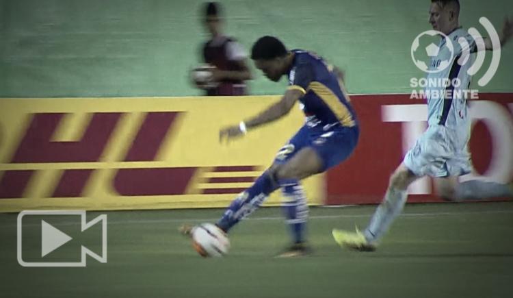 Imagen de El fallo más grosero de la Libertadores lo aprovechó Riquelme