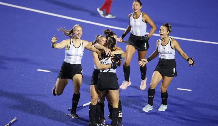 Imagen de Sana costumbre: las Leonas se quedaron con la dorada en Santiago y clasificaron a los Juegos Olímpicos