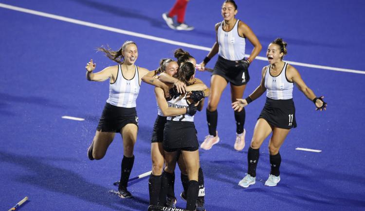Imagen de Sana costumbre: las Leonas se quedaron con la dorada en Santiago y clasificaron a los Juegos Olímpicos