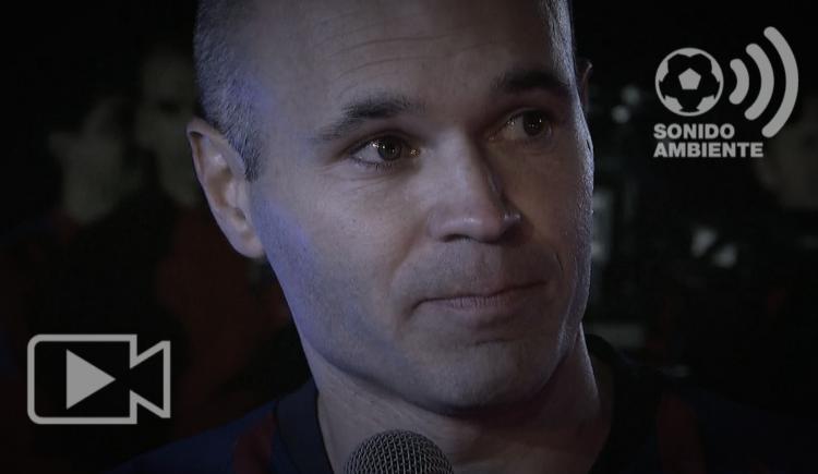 Imagen de Emotivo tributo a Iniesta en su último partido en Barcelona