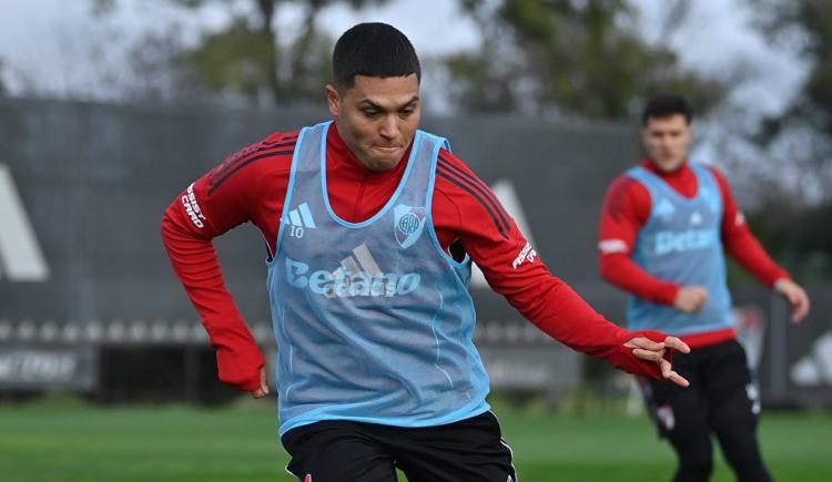 Imagen de La contundente advertencia de Juanfer Quintero a Gallardo en el entrenamiento de River