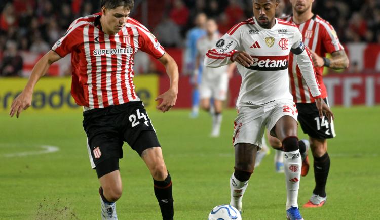 Imagen de Estudiantes empató 1-1 con Flamengo en La Plata y se afianzó como segundo del Grupo A
