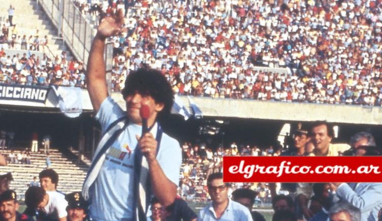 Imagen de Maradona hace temblar al San Paolo