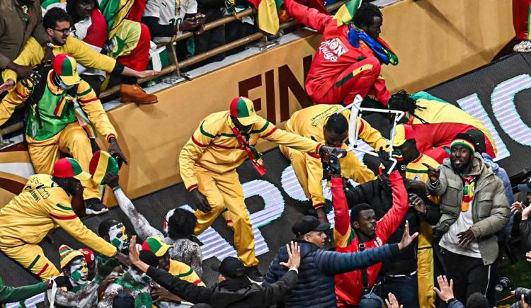 Imagen de Ecos de la final de la Copa Africana de Naciones: 18 hinchas senegaleses fueron detenidos