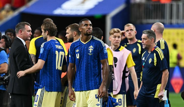 Imagen de El increíble caso de Suecia: de golear 5-1 en el debut a sufrir un 1-5 en la misma semana y romper un récord histórico en los Mundiales
