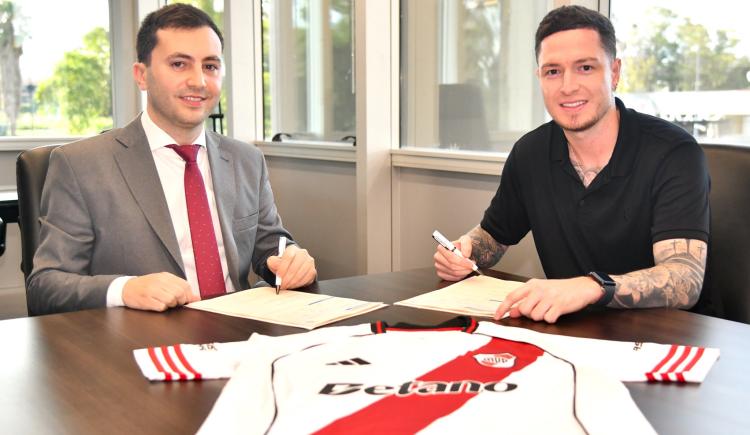 Imagen de River rompió el mercado y oficializó a Aníbal Moreno