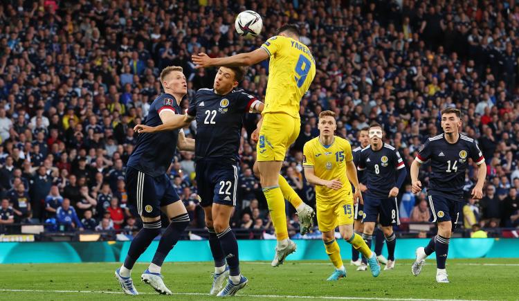 Imagen de Ucrania eliminó a Escocia y definirá con Gales el domingo el pasaje a Mundial