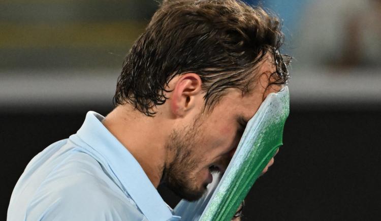 Imagen de Terrible batacazo: Medvedev perdió ante el 121 del mundo y fue eliminado del Abierto de Australia