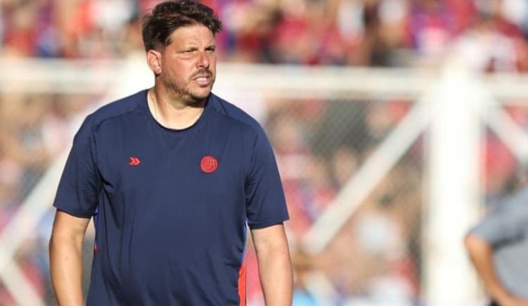 Imagen de El elocuente gesto de San Lorenzo con su entrenador en la antesala del clásico con Huracán