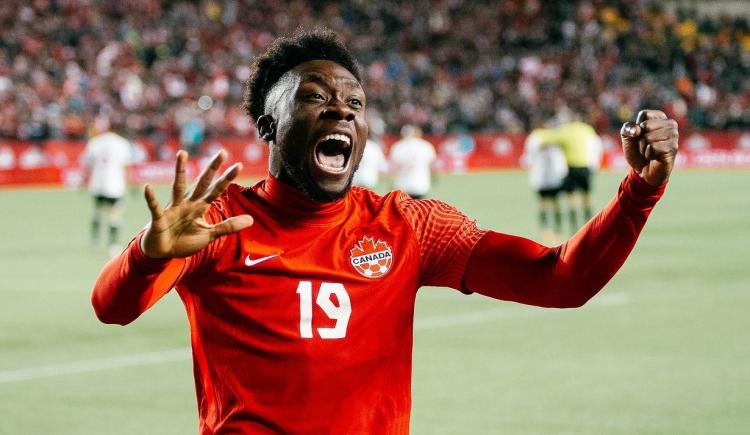 Imagen de La conmovedora reacción de Alphonso Davies tras la clasificación de Canadá al Mundial