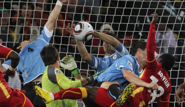 Imagen de Luis Suárez y el recuerdo de la mano contra Ghana en el Mundial 2010: "No tengo que pedir perdón"