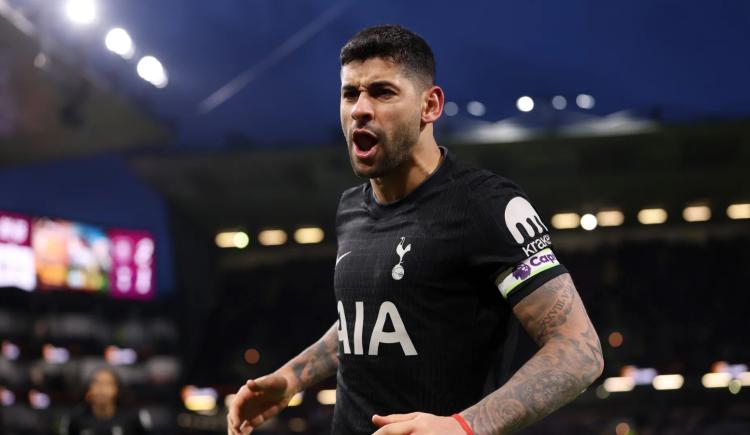 Imagen de Cuti goleador: Cristian Romero salvó a Tottenham del papelón con un tanto de palomita