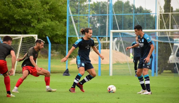 Imagen de RACING, DERROTA EN UN AMISTOSO Y PREOCUPACIÓN