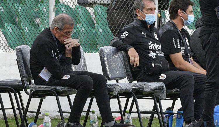 Imagen de OSCAR TABÁREZ FUE DESPEDIDO COMO ENTRENADOR DE LA SELECCIÓN URUGUAYA