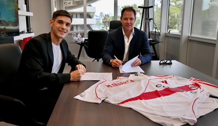 Imagen de River oficializó a Martínez Quarta y se sigue moviendo en el mercado de pases