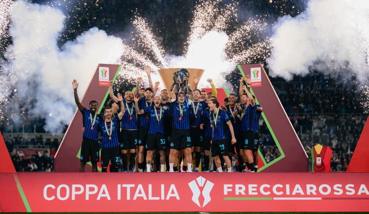 Imagen de Lautaro Martínez y un grito histórico: El Inter conquista su décima Copa Italia y se adueña del segundo puesto histórico