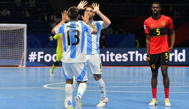 Imagen de Argentina ganó y avanzó a octavos de final en el Mundial de Futsal