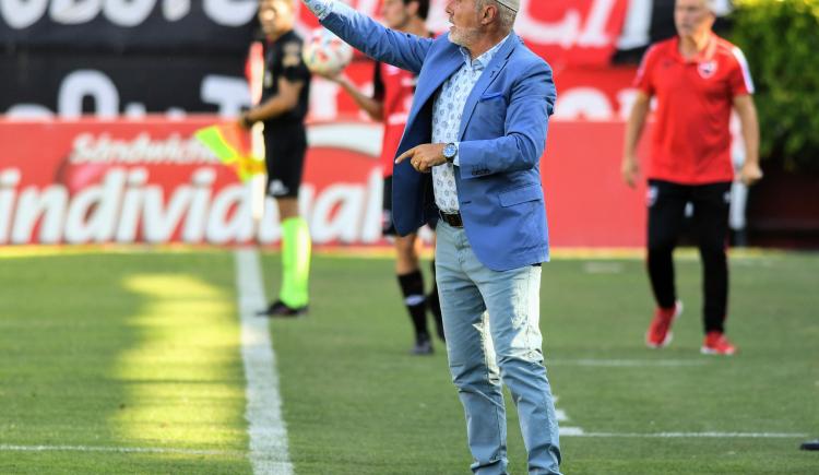 Imagen de Sergio Rondina dejó de ser el entrenador de Central Córdoba