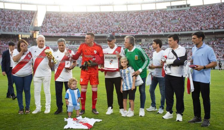 Imagen de River, el homenaje a sus campeones del mundo y la indiferencia con Daniel Passarella