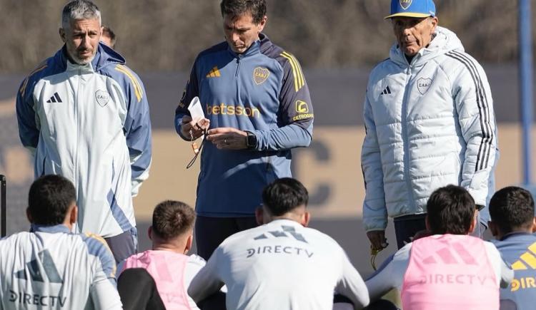 Imagen de Volvió Boca: Los jugadores presentes en la práctica, el que pidió irse y quién no será tenido en cuenta