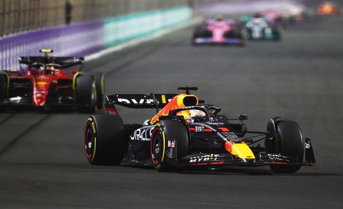 Imagen de Verstappen se quedó con la pole en Japón