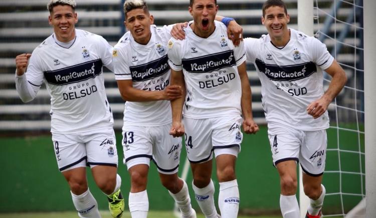 Imagen de GIMNASIA VOLVIÓ AL TRIUNFO ANTE UNIÓN