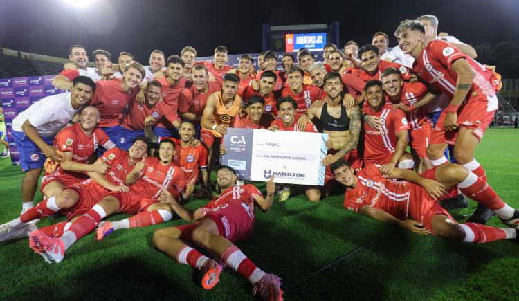 Imagen de Los hace bailar cuarteto: la demoledora racha de Argentinos ante equipos de Córdoba