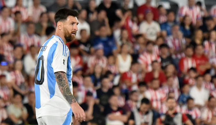 Imagen de La bronca de Lionel Messi con el árbitro del partido ante Paraguay