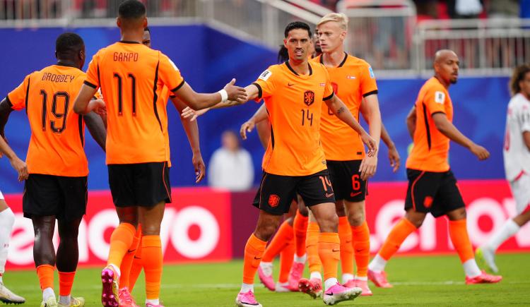 Imagen de Países Bajos venció al eliminado Túnez y se enfrentará con Marruecos
