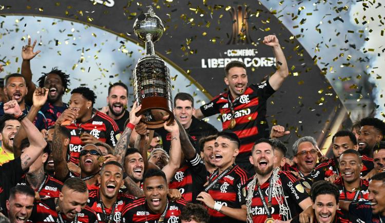 Imagen de Bombazo: River ofertó por un campeón de América con Flamengo
