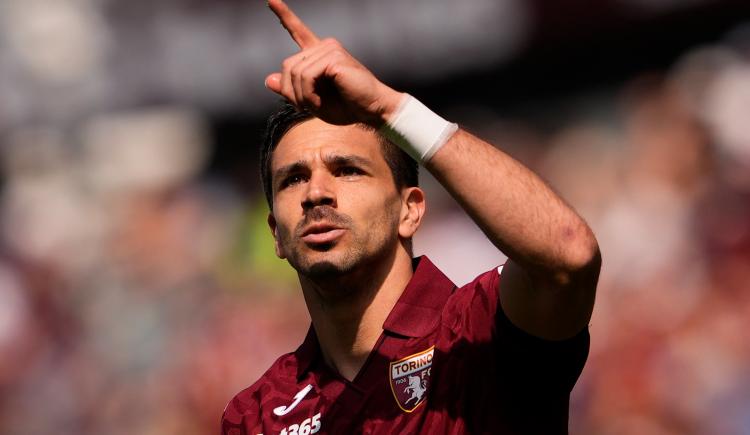 Imagen de Lo quiere River y no para de romper redes: nuevo gol de Gio Simeone en Italia