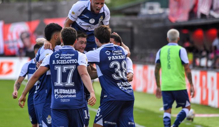 Imagen de El milagro Zaniratto: Cuánto tiempo llevaba Gimnasia sin ganar 5 partidos seguidos