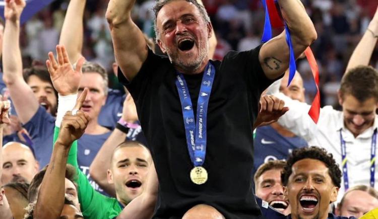 Imagen de Luis Enrique hizo historia grande en Budapest y entró en la historia de la Champions League