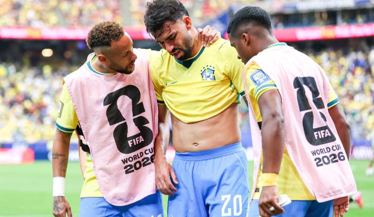 Imagen de Alerta máxima en Brasil: Lucas Paquetá se lesionó y encendió las alarmas de cara a los octavos de final
