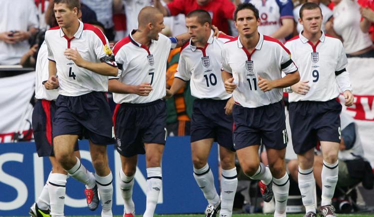 Imagen de Rooney, Gerrard y el fracaso de la Generación Dorada de Inglaterra: "Unos egocéntricos que no ganaron nada"