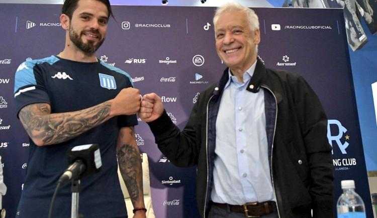 Imagen de Gago: "Estoy muy cómodo en el club y disfruto mucho"