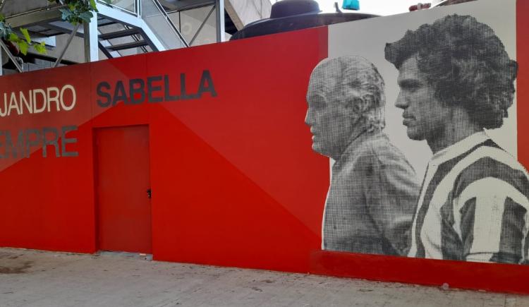 Imagen de ESTUDIANTES CERRARÁ EL AÑO CON UN HOMENAJE A SABELLA