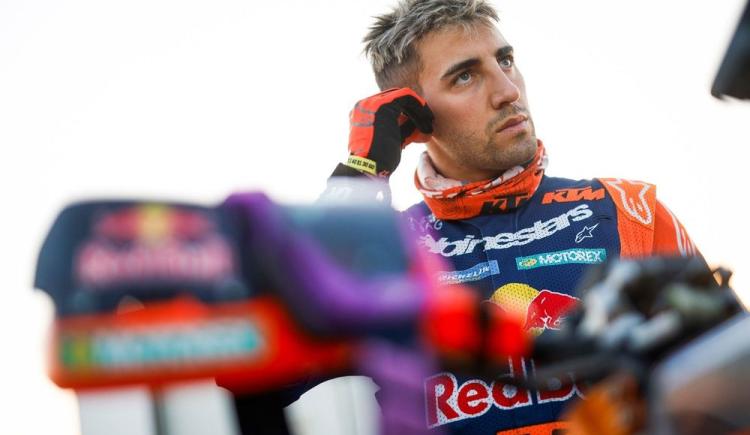 Imagen de Luciano Benavides perdió la punta en motos en el Rally Dakar 2026