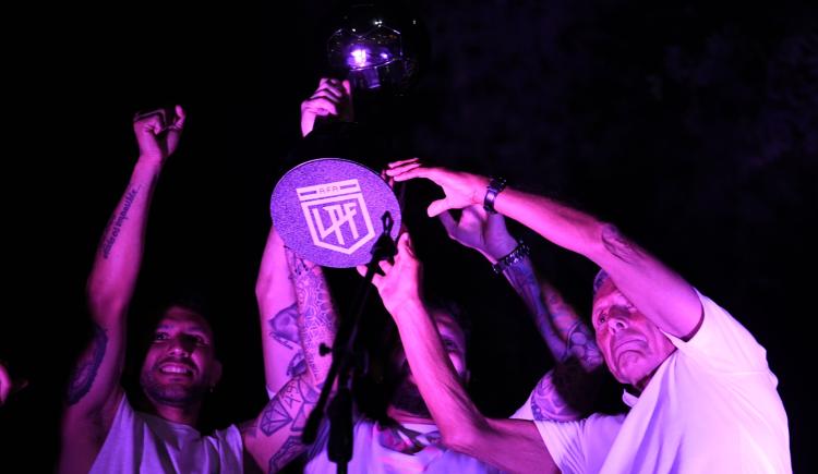 Imagen de Rosario Central festejó sus 134 años con la Copa de la Liga