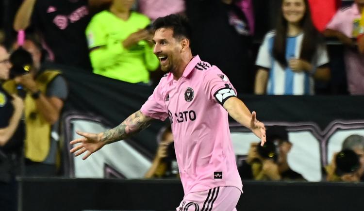 Imagen de Así fue el golazo de Lionel Messi en su debut en Inter Miami