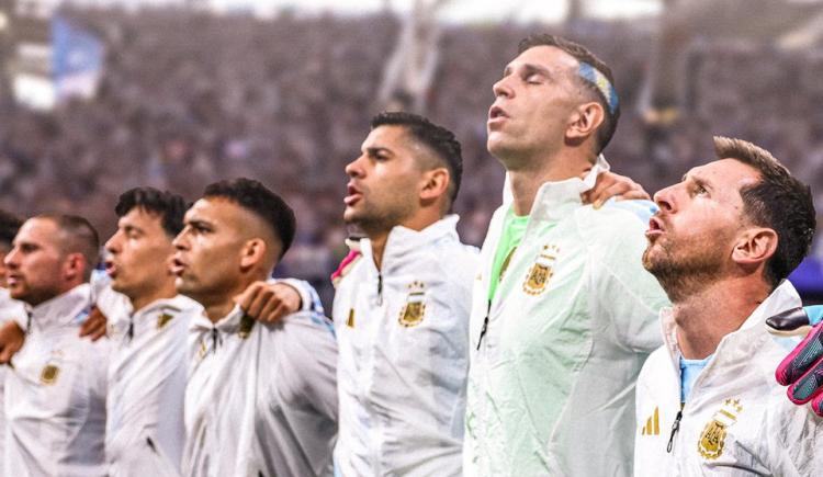 Imagen de Indumentarias confirmadas para la final del Mundial entre Argentina y España