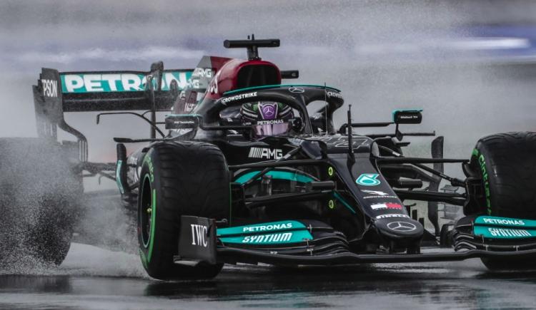 Imagen de FORMULA 1: HAMILTON HIZO LA POLE PERO LARGARÁ EN LA POSICIÓN NÚMERO 11