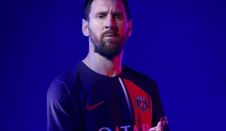 Imagen de Sorpresa: PSG usó a Messi como modelo de la nueva camiseta