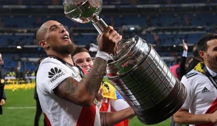 Imagen de El homenaje de River a Jonatan Maidana