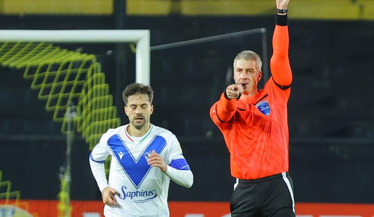 Imagen de Las reglas del juego: cuándo se "limpian" las amarillas en la CONMEBOL Libertadores y Sudamericana