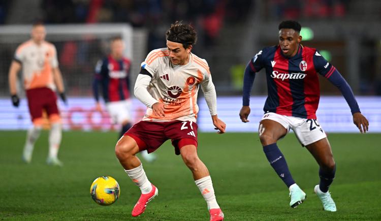 Imagen de Dybala y Paredes fueron titulares en el agónico empate de Roma