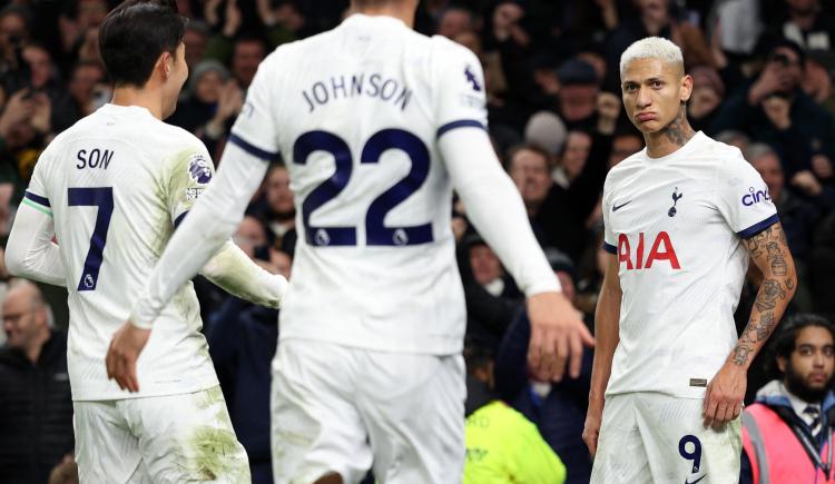 Imagen de Tottenham se reencontró con el triunfo y aplastó 4-1 a Newcastle