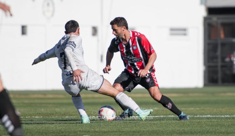 Imagen de Primera Nacional: Chacarita no levanta cabeza