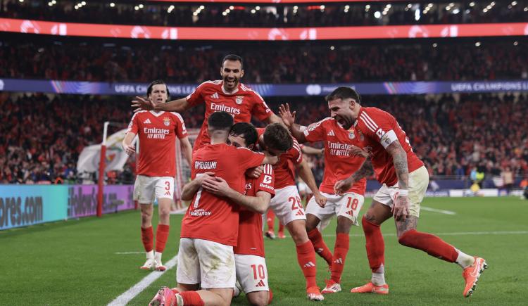 Imagen de Sufrida clasificación del Benfica de los argentinos a los octavos de la Champions